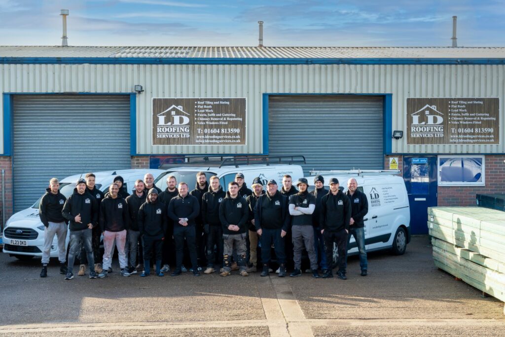 group image of all ld roofing employees