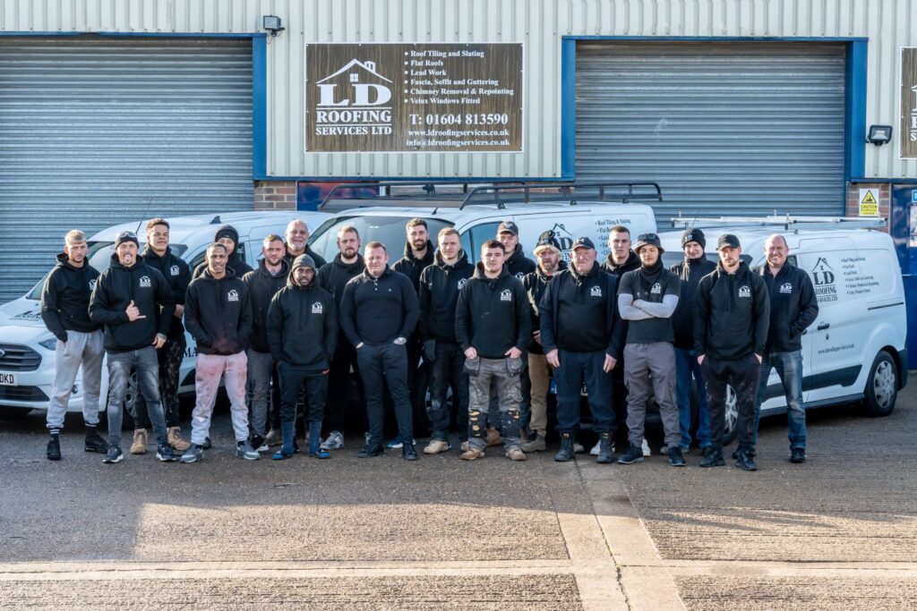 group image of all ld roofing employees